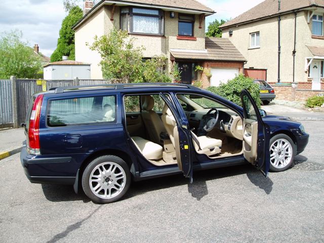 Drivers Side Doors Open